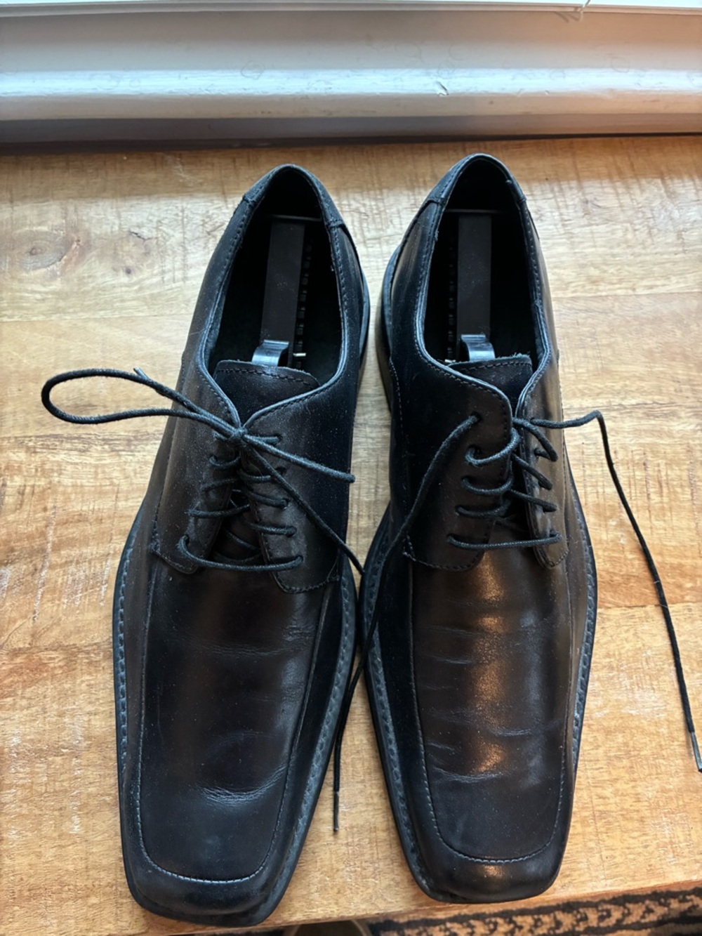 Kenneth Cole Black Leather Lace-Up Derby Shoes